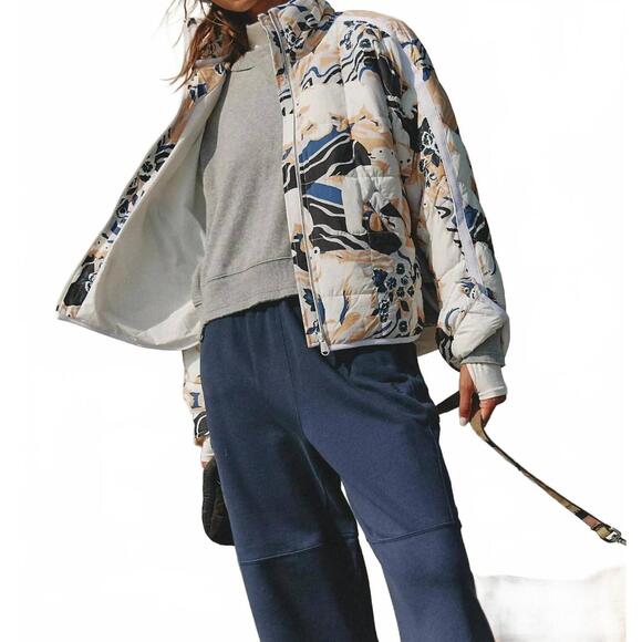 FREE PEOPLE Jackets & Blazers - NEW FREE PEOPLE pippa polar bear graphic puffer jacket in white, blue